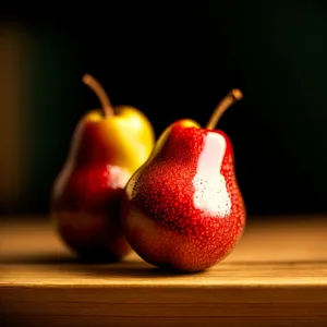 Juicy Fruit Medley: Pear, Strawberry, Apple