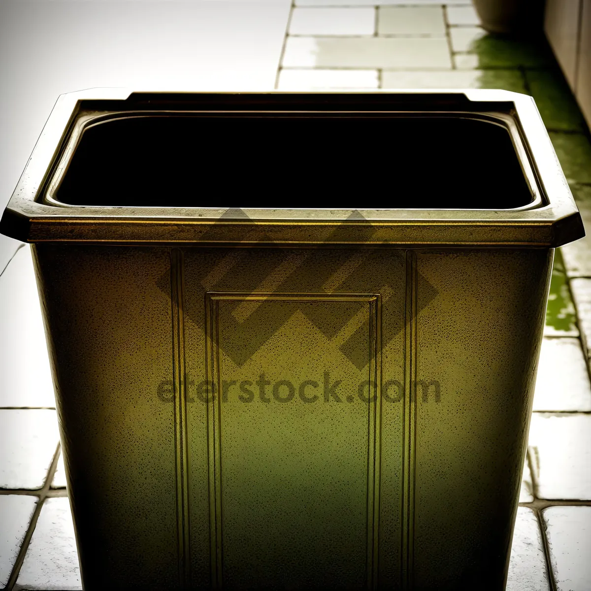 Picture of Versatile Waste Container for Efficient Disposal