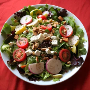 Delicious Gourmet Vegetable Salad with Grilled Meat