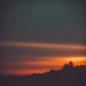 Sunset Horizon: A Serene Evening Sky
