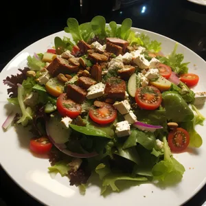 Delicious Fresh Vegetarian Salad with Green Peas and Lettuce