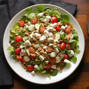 Fresh Gourmet Salad with Chickpeas and Cheese