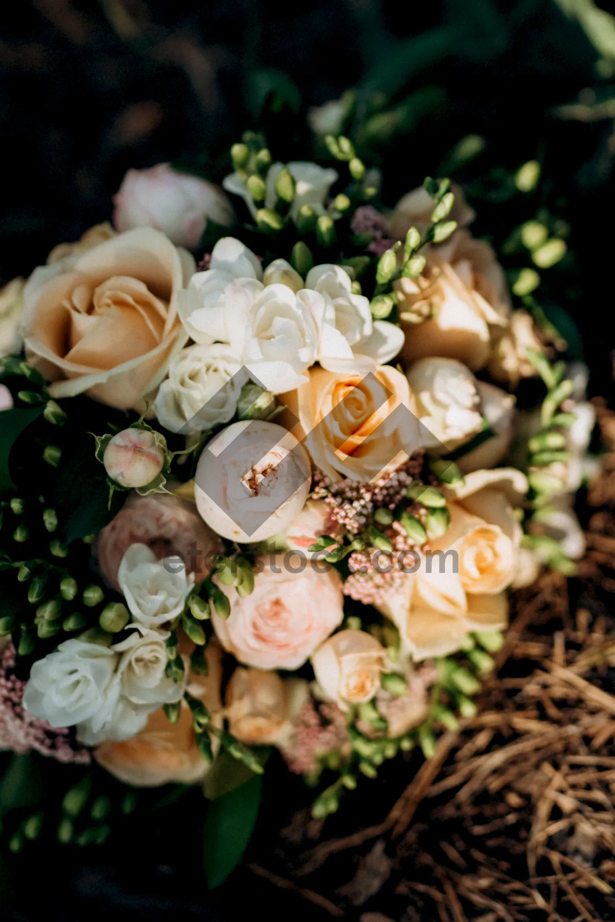 Picture of Pink Rose Wedding Bouquet Arrangement Floral Decoration