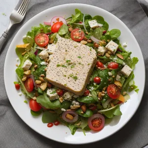 Fresh Gourmet Salad with Chickpeas and Tomatoes