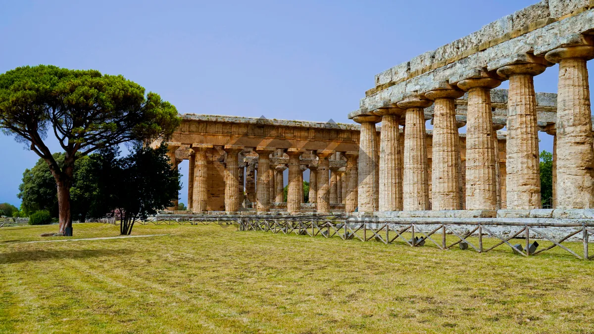 Picture of Historic Roman monument with ancient columns and ruins.