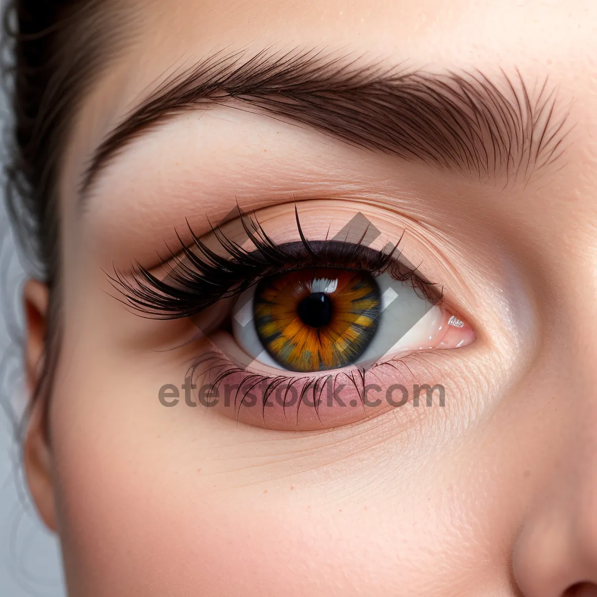 Picture of Glamorous Eye Makeup Enhances Natural Beauty