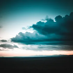 Serenity at Sunset: The Brilliant Coastal Horizon