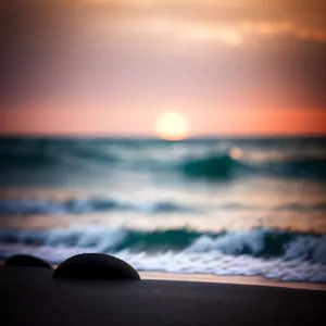 Breathtaking Sunset Over Ocean's Horizon
