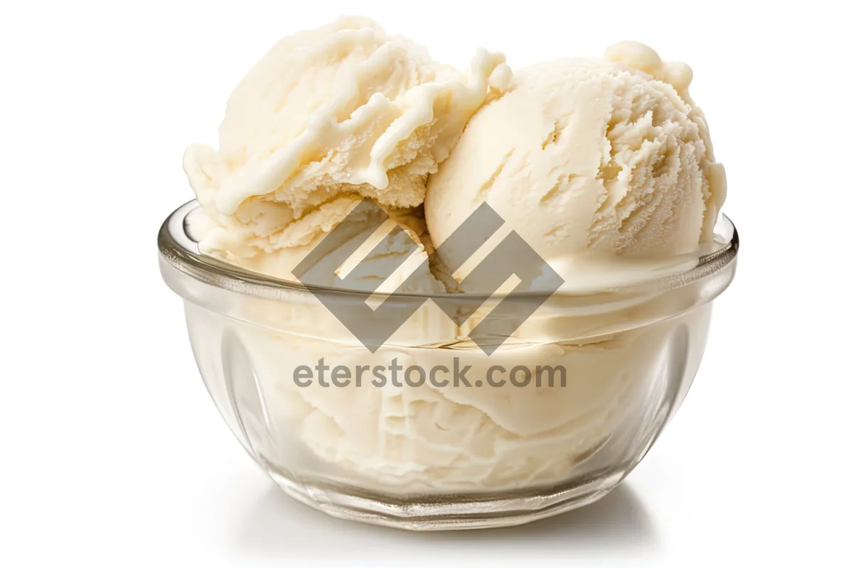 Picture of Healthy fruit bowl with delicious vanilla cream swirl