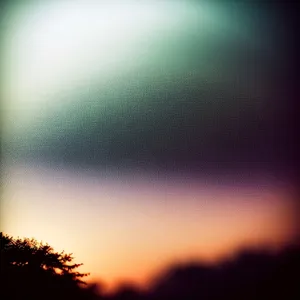 Dusk Horizon: Radiant Sunset Sky with Glorious Sun