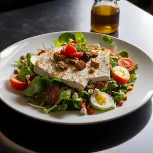 Healthy Gourmet Vegetable Salad with Grilled Meat