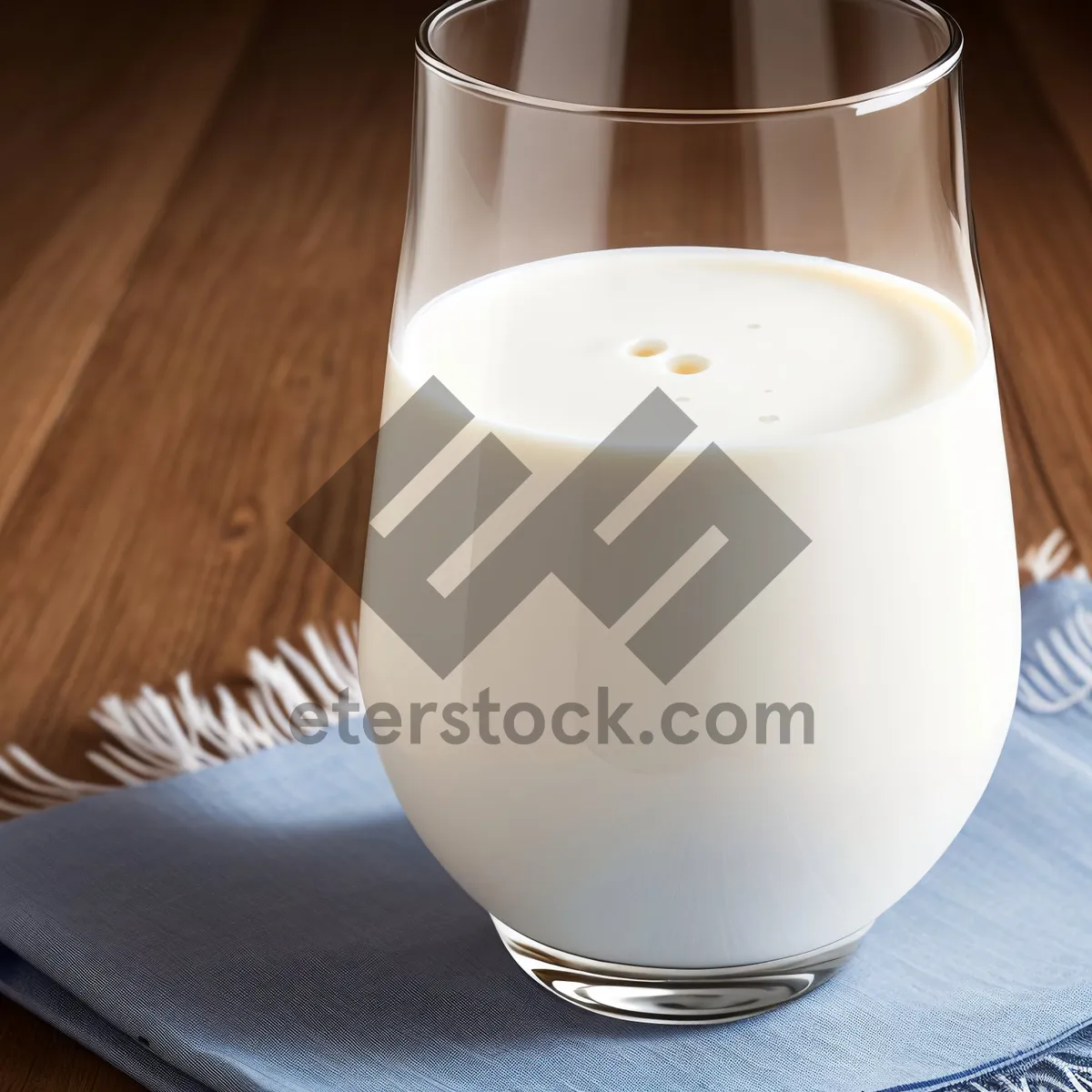 Picture of Refreshing glass of creamy milk