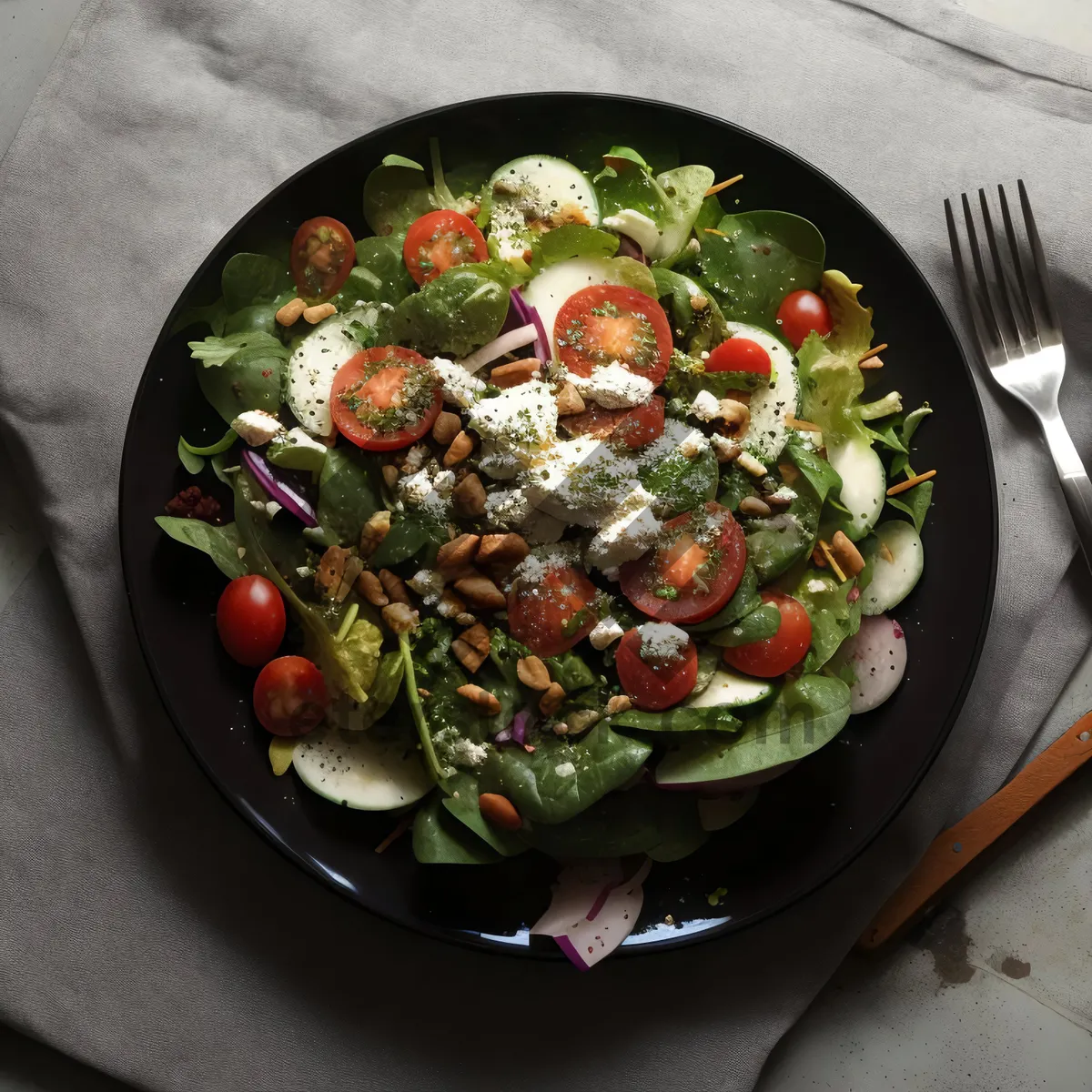 Picture of Fresh Gourmet Vegetable Salad with Grilled Beef