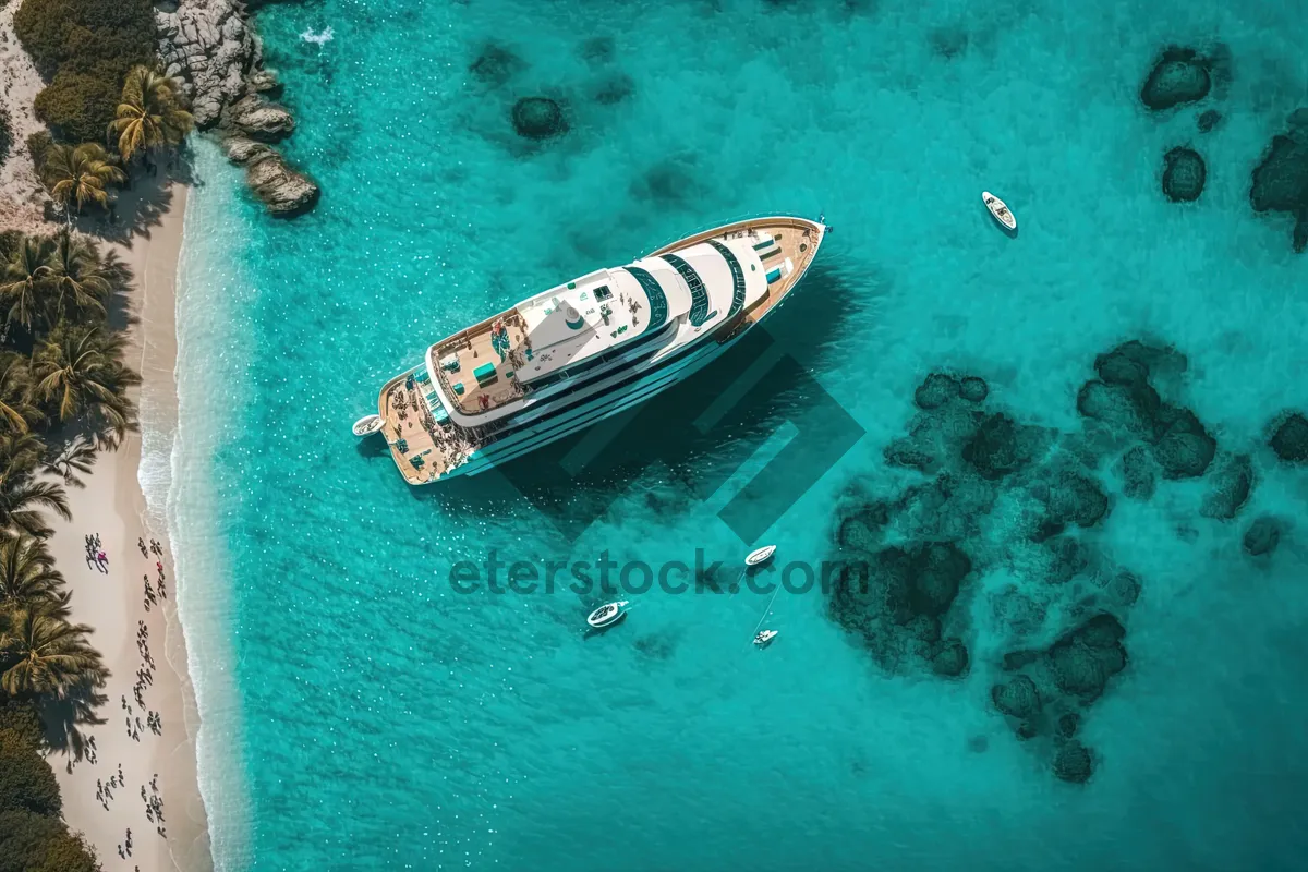 Picture of Airship crossing ocean waters on paddle boat