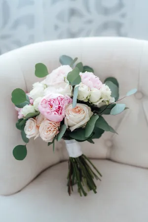 Romantic Pink Rose Wedding Bouquet Arrangement