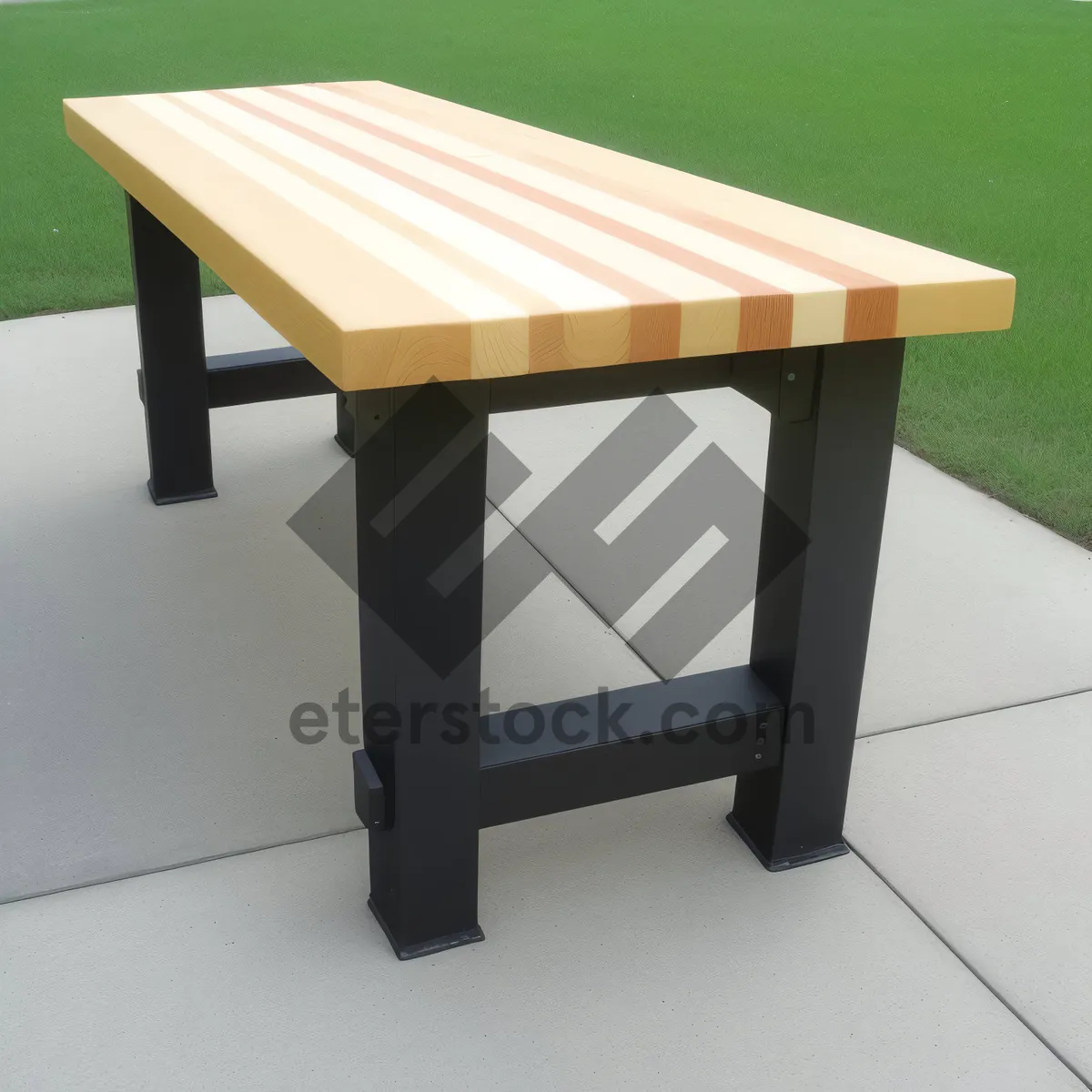 Picture of Brown Wooden Chopping Block Table - 3D