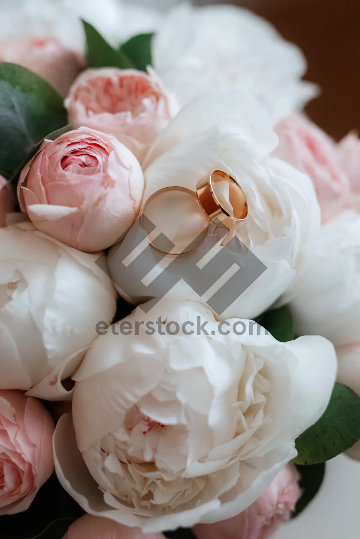 Picture of Romantic Pink Rose Bouquet for Wedding Celebration