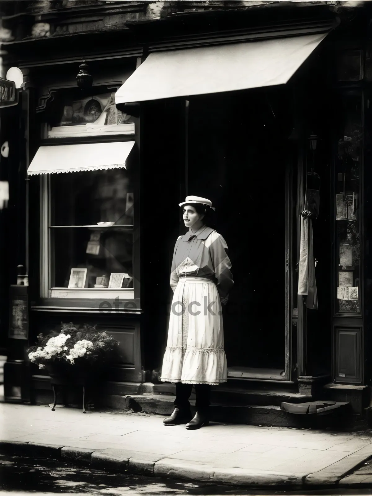 Picture of Tobacco shop with bustling crowd and merchandise