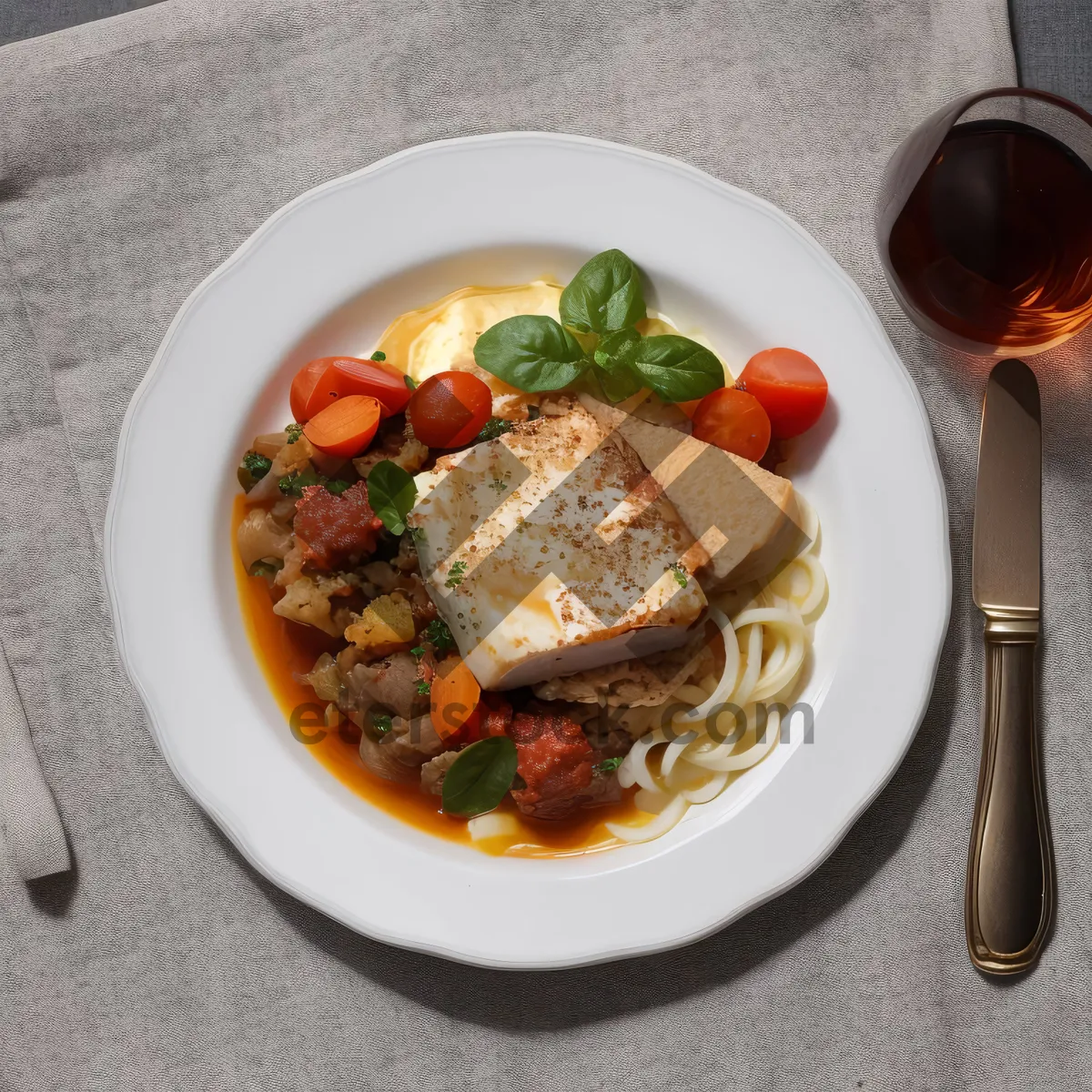 Picture of Grilled Beef Salad with Fresh Vegetables and Nutritious Sauce