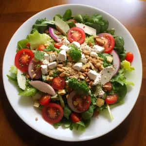 Healthy Gourmet Chicken Salad with Fresh Vegetables