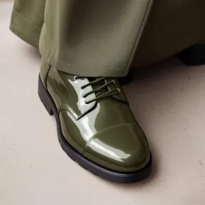 Arctic Leather Footwear: Stylish Frigid Zone Boots