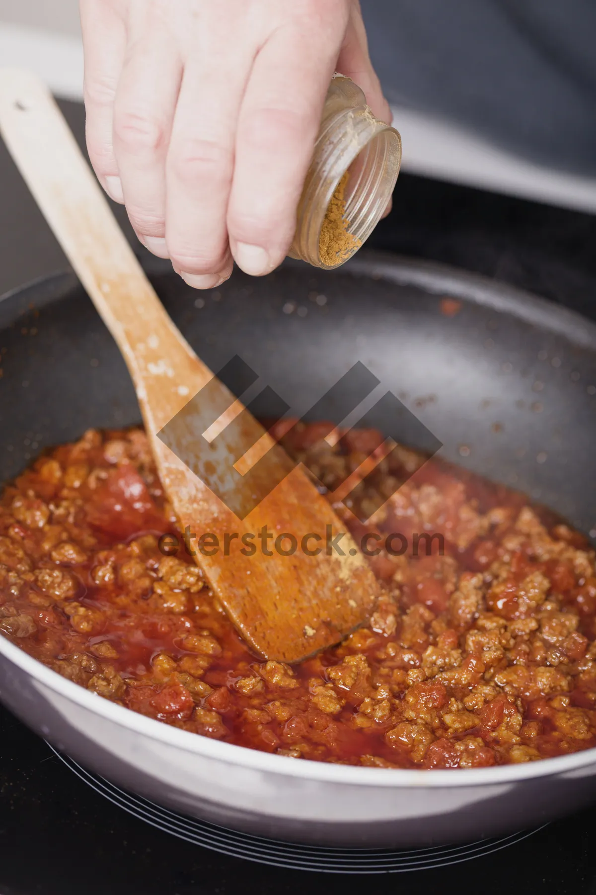 Picture of Gourmet Plate with Delicious Meat and Vegetables