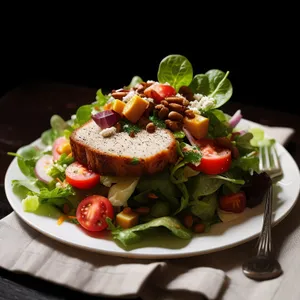 Delicious Vegetable Gourmet Salad with Grilled Cheese