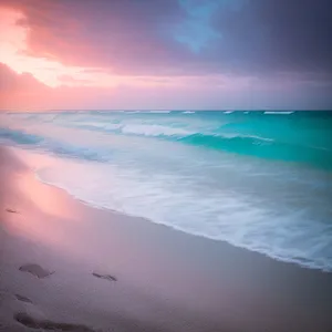 Summer Bliss: Serene Ocean Beachscape with Golden Sunset