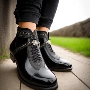 Stylish Leather Lace-Up Men's Boots - Black