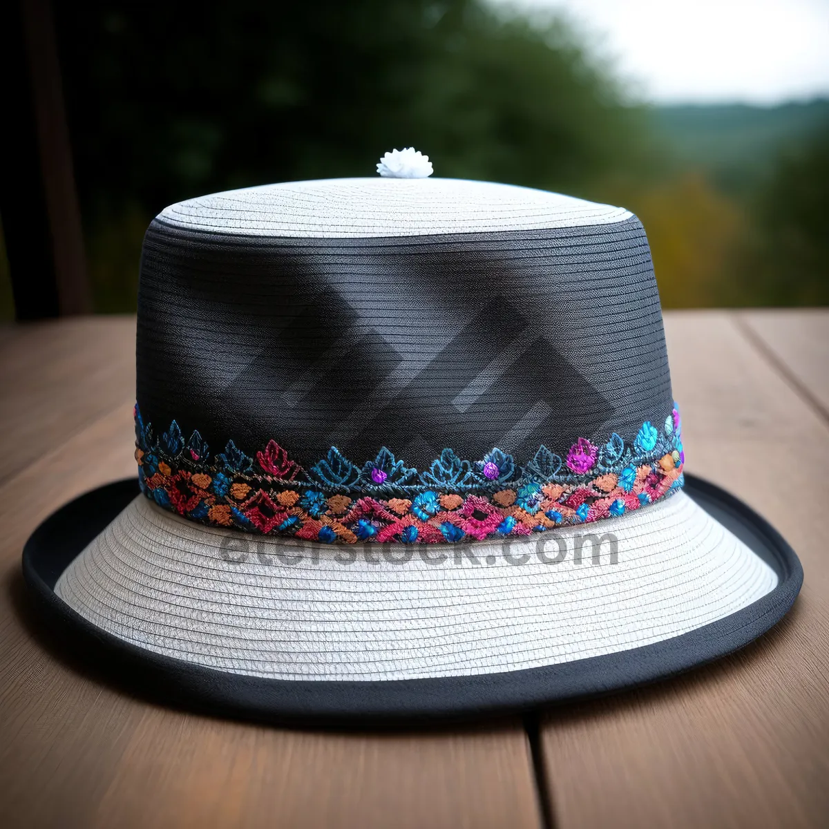 Picture of Polka Dot Dessert Hat with Sombrero