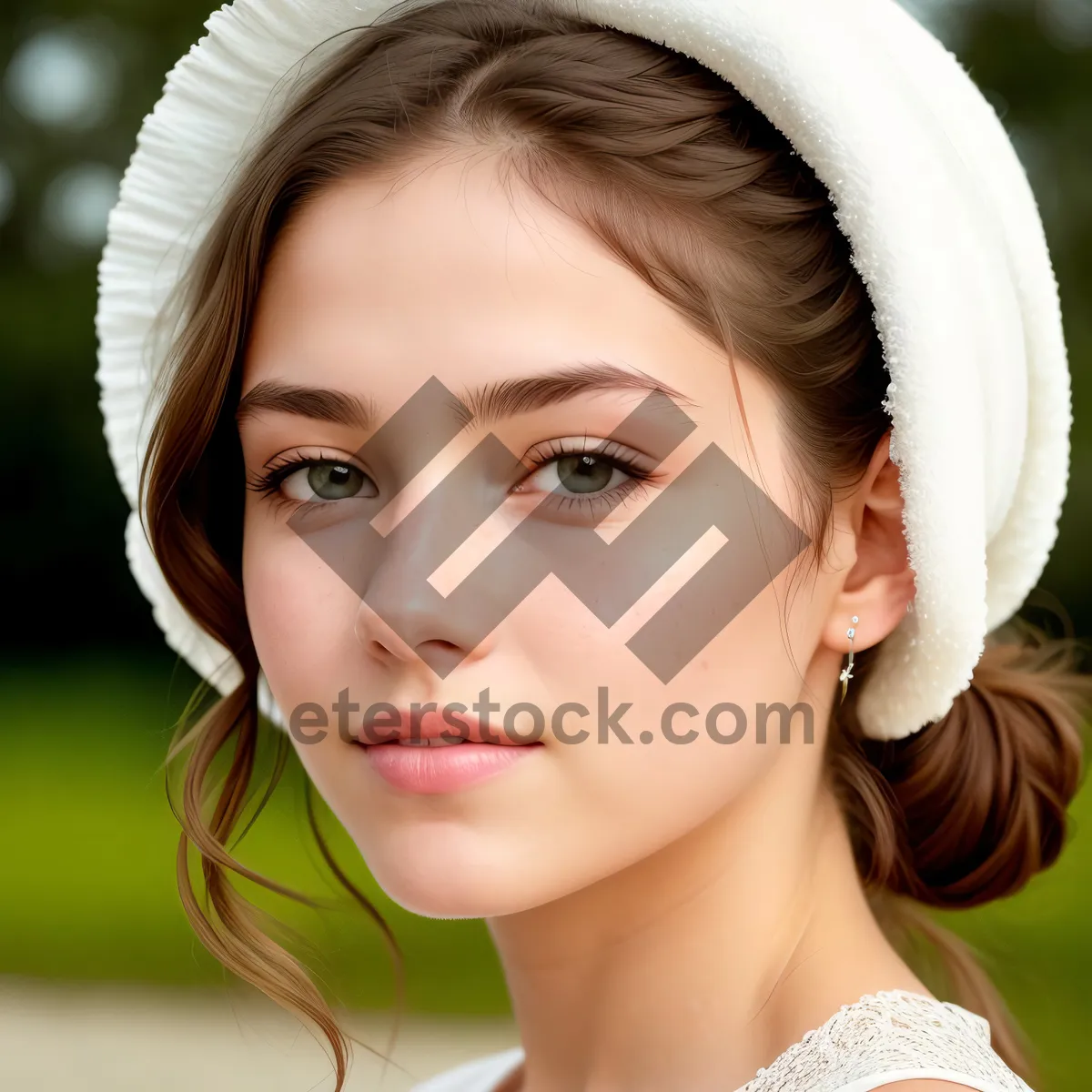 Picture of Smiling Lady in Attractive Bonnet - Fashion Model