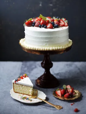 Delicious Strawberry Trifle with Cream and Chocolate