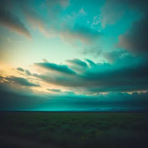 Vibrant Sunset Skyline with Lush Clouds