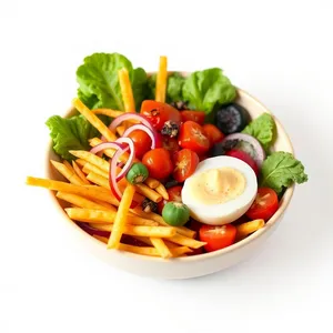 Fresh Vegetable Salad with Pasta and Sweet Pepper