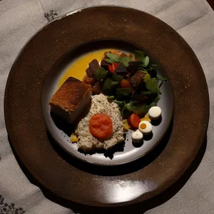Delicious vegetable salad bowl with fresh ingredients