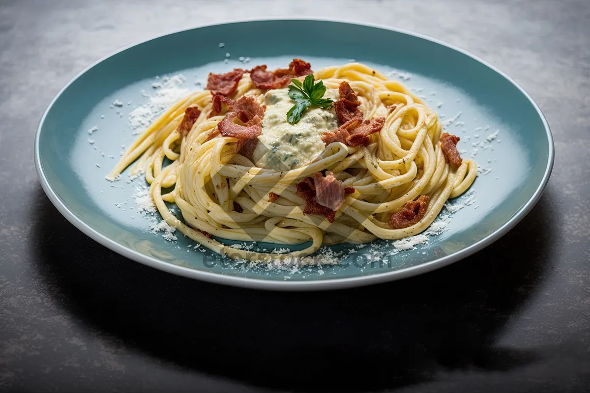 Picture of Delicious spaghetti with meat sauce and cheese