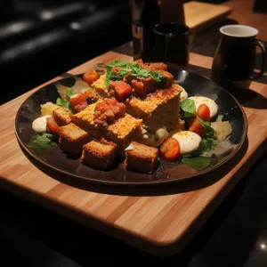 Fresh Gourmet Vegetable Salad with Grilled Steak