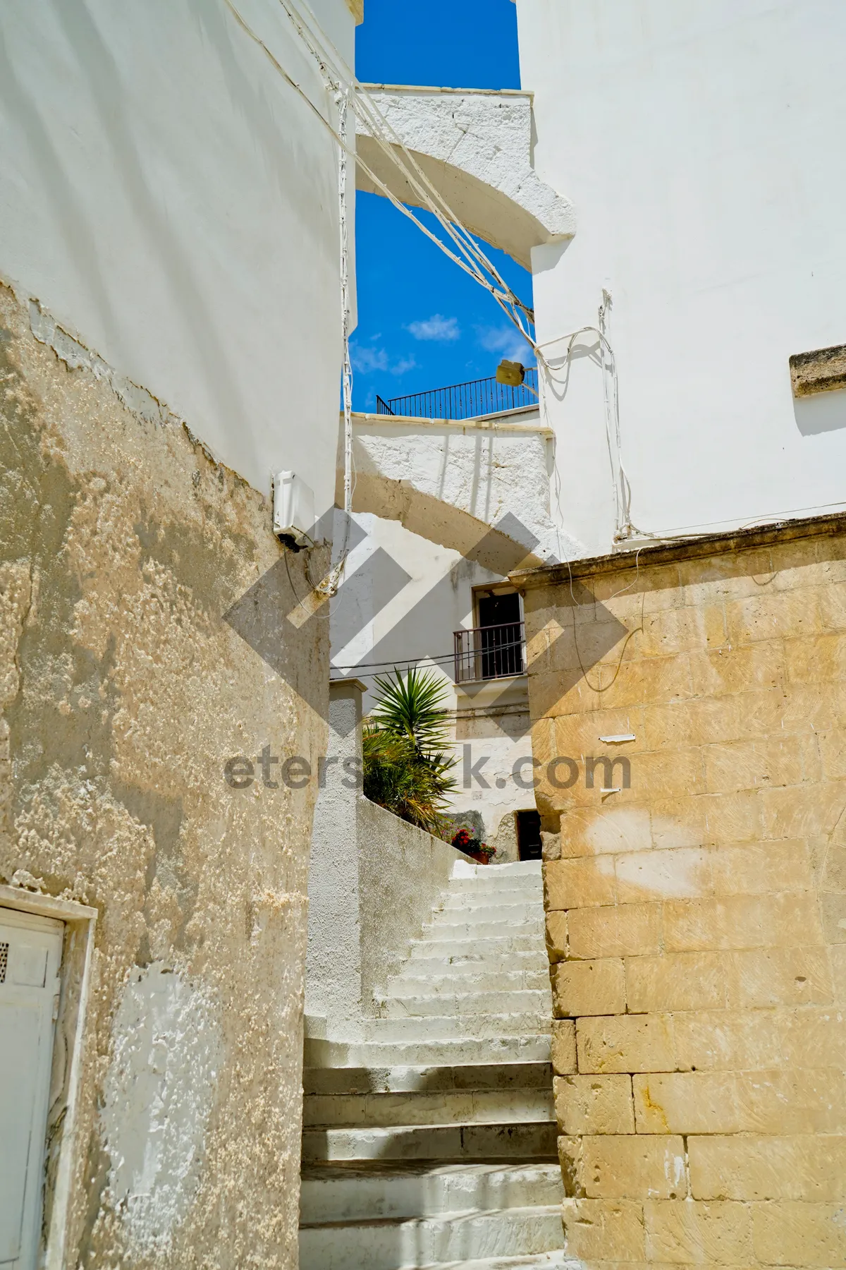 Picture of Old Brick House in Historic City Street