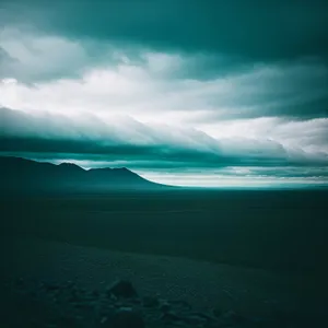 Serene Sunset over Ocean Waves