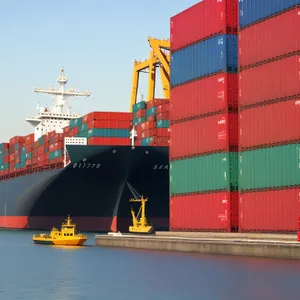 Container Ship at Port: Efficient Maritime Transport Solution