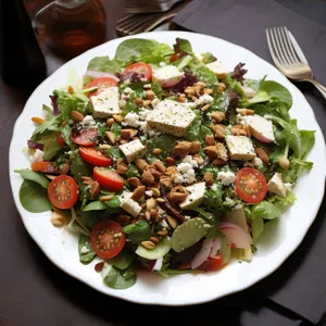 Healthy Grilled Vegetable Salad with Beef and Onion