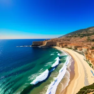 Serene Horizon: Sunny Beachscape overlooking a Crystal Clear Ocean