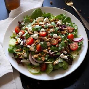 Fresh Grilled Chicken Salad with Vegetables and sauce
