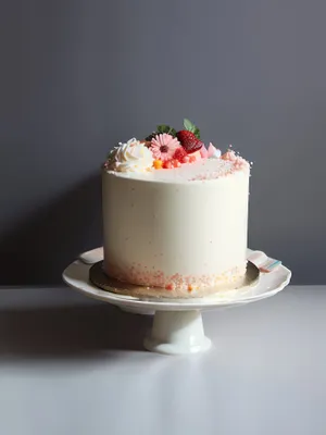 Delicious Strawberry Cream Cake with Mixed Drink